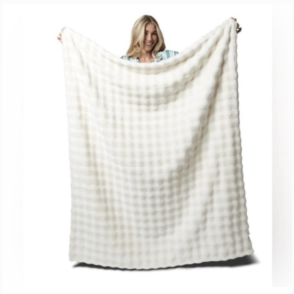 Hythe Bubble Blanket - Brand New - Picture 2 of 4